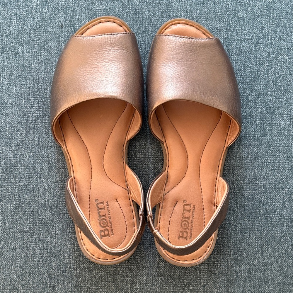 Born Trang Slingbacks